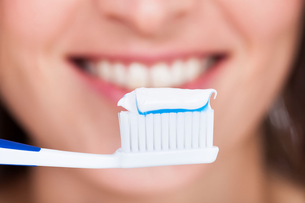 Types of Whitening Toothpastes